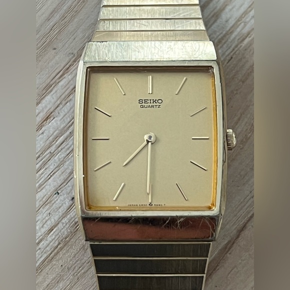Seiko Men’s Vintage Watch Gold-Tone Rectangular Dial Adjustable Bracelet